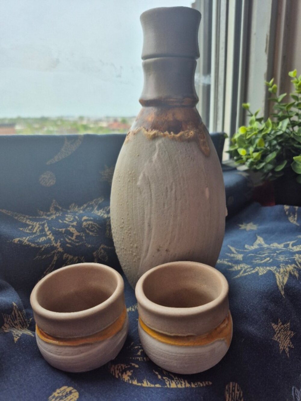 TUNDRA Vintage Laurentian Pottery Carafe & Lid + 2 Cups Set